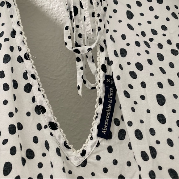 Abercrombie & Fitch polka dot top - Picture 3 of 6